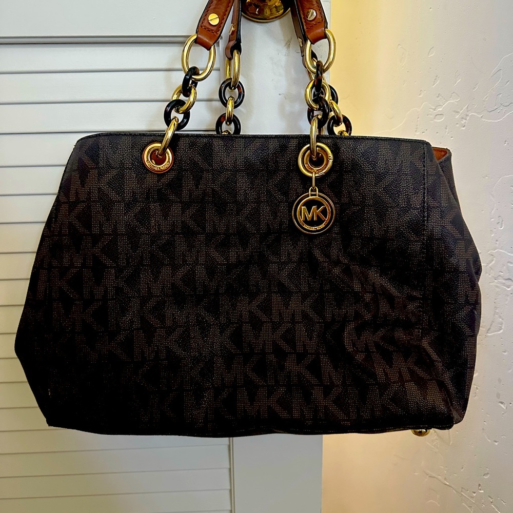 MICHAEL KORS SHOULDER BAG